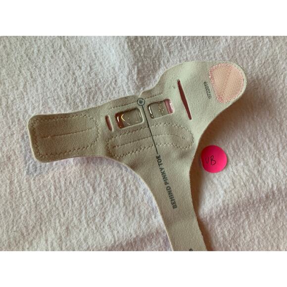 2nd generation Owlet sock size 2 in pink - Picture 4 of 4